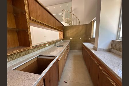 Casa à venda com 1000m², 5 quartos e 7 vagasCozinha 2