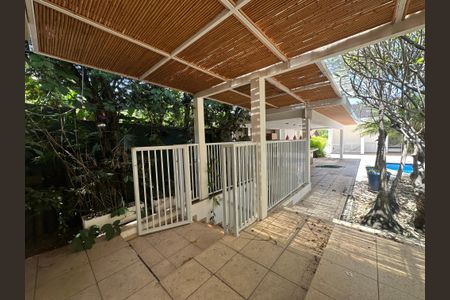 Casa à venda com 1000m², 5 quartos e 7 vagasVaranda