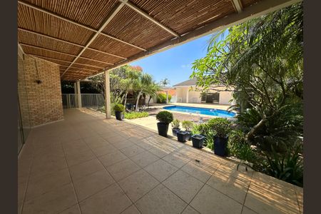 Casa à venda com 1000m², 5 quartos e 7 vagasVaranda