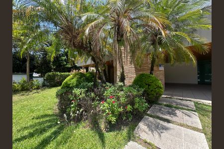 Casa à venda com 1000m², 5 quartos e 7 vagasFachada