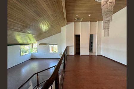 Casa à venda com 1000m², 5 quartos e 7 vagasSala 1