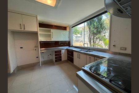 Casa à venda com 1000m², 5 quartos e 7 vagasCozinha