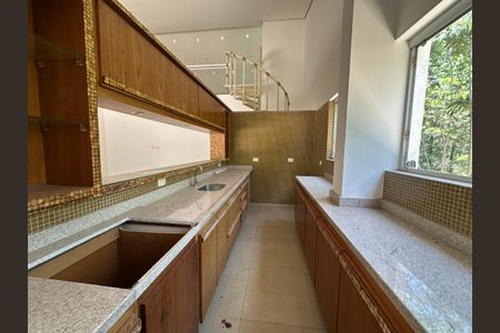 Casa à venda com 1000m², 5 quartos e 7 vagasCozinha 2