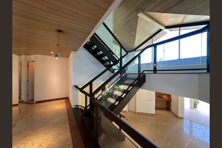 Casa à venda com 1000m², 5 quartos e 7 vagasHall de entrada