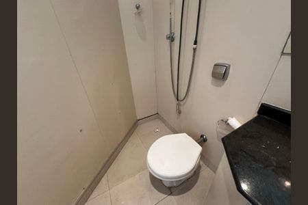 Casa à venda com 1000m², 5 quartos e 7 vagasBanheiro de serviço