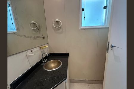 Casa à venda com 1000m², 5 quartos e 7 vagasBanheiro de serviço