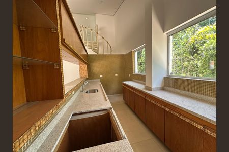 Casa à venda com 1000m², 5 quartos e 7 vagasCozinha 2