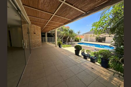 Casa à venda com 1000m², 5 quartos e 7 vagasVaranda