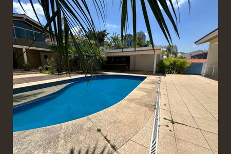 Casa à venda com 1000m², 5 quartos e 7 vagasPiscina