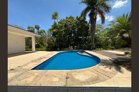 Casa à venda com 1000m², 5 quartos e 7 vagasPiscina