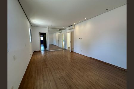 Casa à venda com 1000m², 5 quartos e 7 vagasSuíte 4