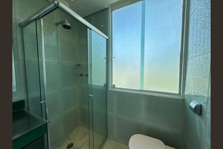 Casa à venda com 1000m², 5 quartos e 7 vagasBanheiro da Suíte 1