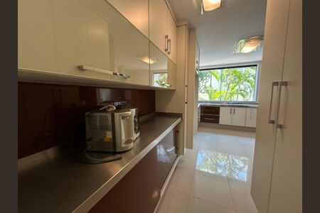 Casa à venda com 1000m², 5 quartos e 7 vagasCozinha