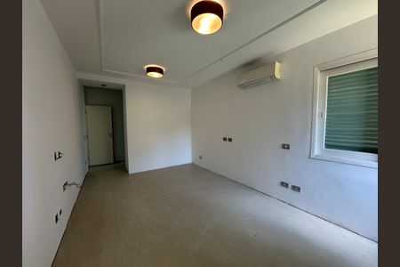 Casa à venda com 1000m², 5 quartos e 7 vagasSuíte 1