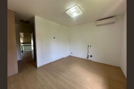 Casa à venda com 1000m², 5 quartos e 7 vagasSuíte 2
