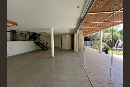 Casa à venda com 1000m², 5 quartos e 7 vagasSala de Jantar