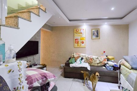 Casa à venda com 170m², 3 quartos e 2 vagasSala