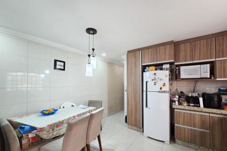 Casa à venda com 170m², 3 quartos e 2 vagasCozinha