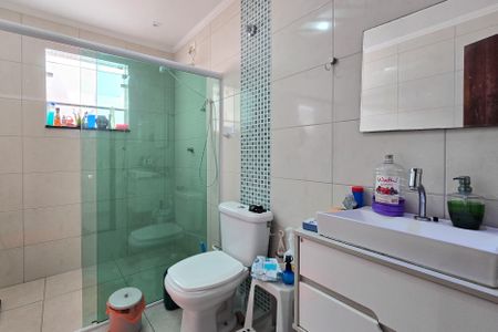 Casa à venda com 170m², 3 quartos e 2 vagasBanheiro 2