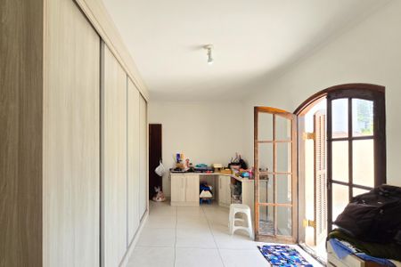 Casa à venda com 170m², 3 quartos e 2 vagasQuarto 2