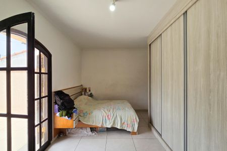 Casa à venda com 170m², 3 quartos e 2 vagasQuarto 2