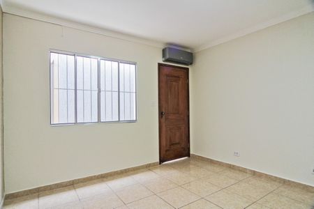Casa à venda com 2 quartos, 145m² em Vila Roque, São Paulo