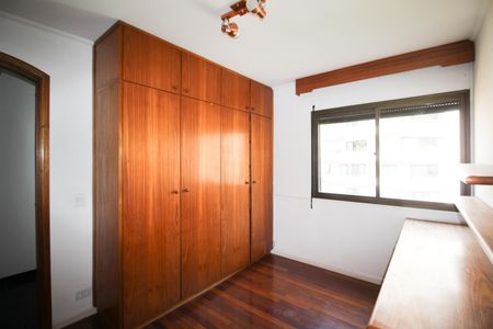 Apartamento para alugar com 180m², 3 quartos e 2 vagas Apartamento para alugar com 180m², 3 quartos e 2 vagasQuarto 1