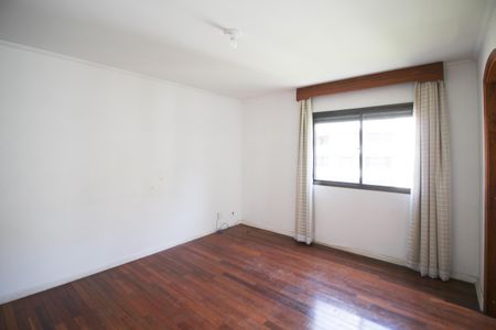 Apartamento para alugar com 180m², 3 quartos e 2 vagas Apartamento para alugar com 180m², 3 quartos e 2 vagasSuíte