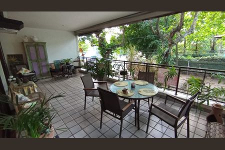 Apartamento à venda com 146m², 3 quartos e 2 vagas