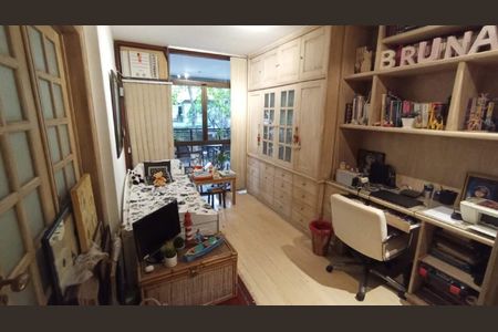 Apartamento à venda com 146m², 3 quartos e 2 vagas