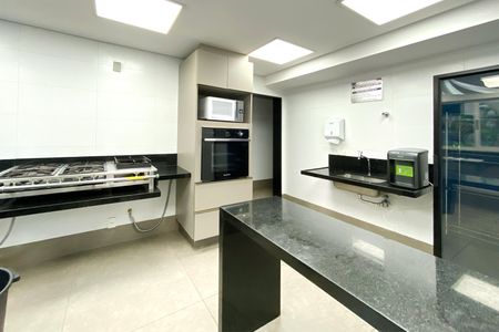 Apartamento à venda com 95m², 3 quartos e 1 vagaÁrea comum - Cozinha