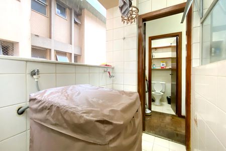 Apartamento à venda com 95m², 3 quartos e 1 vagaÁrea de Serviço