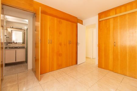 Apartamento à venda com 80m², 2 quartos e sem vaga Apartamento à venda com 80m², 2 quartos e sem vagaSuíte
