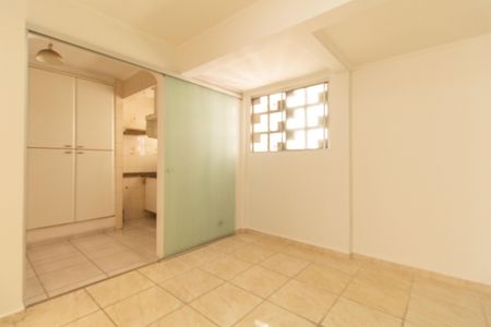 Apartamento à venda com 80m², 2 quartos e sem vaga Apartamento à venda com 80m², 2 quartos e sem vagaCopa