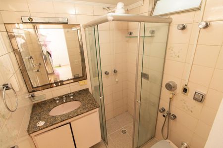 Apartamento à venda com 80m², 2 quartos e sem vaga Apartamento à venda com 80m², 2 quartos e sem vagaBanheiro da Suíte