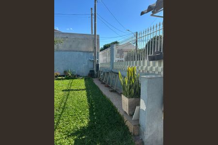 Casa à venda com 140m², 3 quartos e 3 vagas Casa à venda com 140m², 3 quartos e 3 vagasÁrea externa