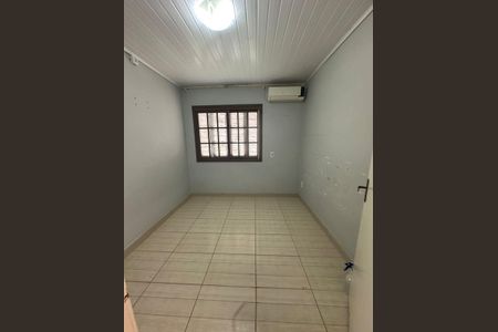 Casa à venda com 140m², 3 quartos e 3 vagas Casa à venda com 140m², 3 quartos e 3 vagasQuarto