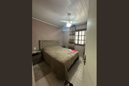 Casa à venda com 140m², 3 quartos e 3 vagas Casa à venda com 140m², 3 quartos e 3 vagasQuarto