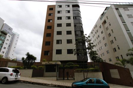 Apartamento à venda com 120m², 3 quartos e 2 vagasFachada do Prédio