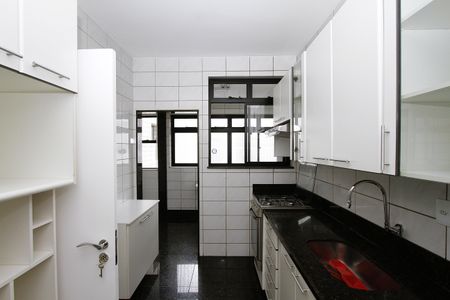 Apartamento à venda com 120m², 3 quartos e 2 vagasCozinha