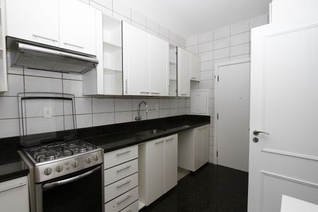 Apartamento à venda com 120m², 3 quartos e 2 vagasCozinha