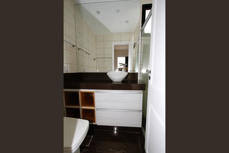 Apartamento à venda com 120m², 3 quartos e 2 vagasBanheiro do Quarto 3