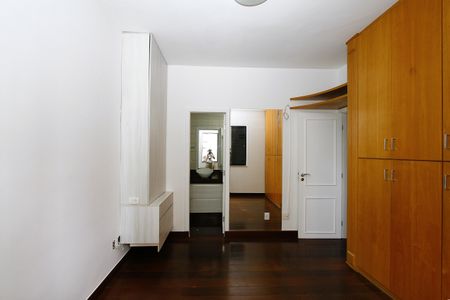 Apartamento à venda com 120m², 3 quartos e 2 vagasQuarto 3 - Suíte