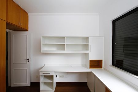 Apartamento à venda com 120m², 3 quartos e 2 vagasQuarto 2