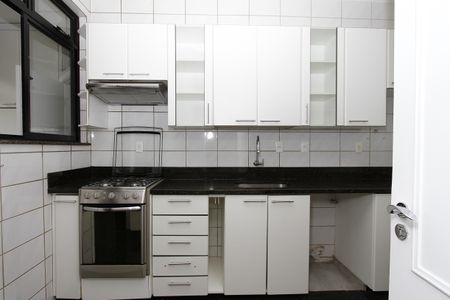 Apartamento à venda com 120m², 3 quartos e 2 vagasCozinha