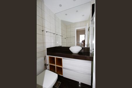 Apartamento à venda com 120m², 3 quartos e 2 vagasBanheiro do Quarto 3