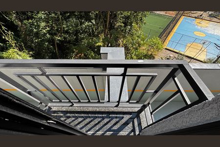 Apartamento à venda com 49m², 2 quartos e 2 vagas Apartamento à venda com 49m², 2 quartos e 2 vagasQuarto 1 Varanda