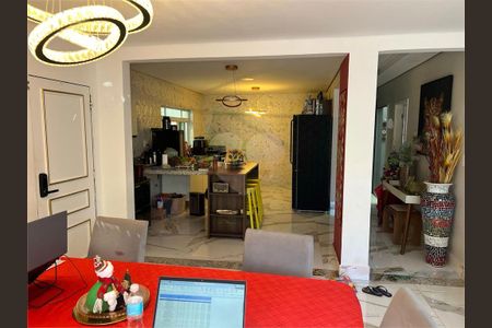 Casa à venda com 2 quartos, 310m² em Bosque da Saúde, São Paulo