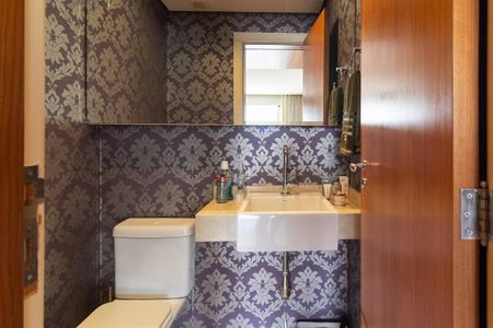 Apartamento para alugar com 216m², 3 quartos e 4 vagas Apartamento para alugar com 216m², 3 quartos e 4 vagasLavabo