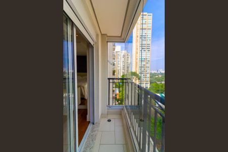 Apartamento para alugar com 216m², 3 quartos e 4 vagas Apartamento para alugar com 216m², 3 quartos e 4 vagasVaranda Suíte 2